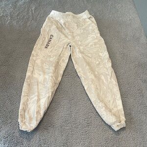 lululemon | lululemon Team Canada High-Rise Pants Size 6
